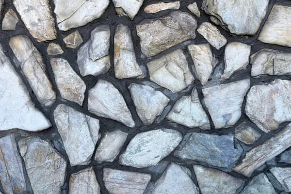 Natural stone wall masonry